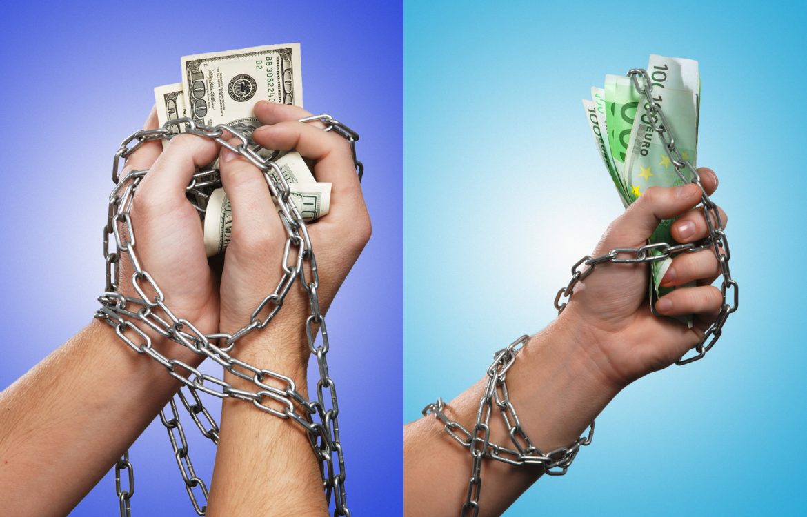 hands with money in chain